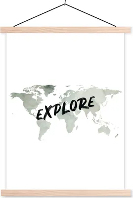 Produktbild von MuchoWow® Textilposter Weltkarte - Aquarell - Sprichwörter 60x80 cm mit holzfarbenen Rahmen - Wandbild
