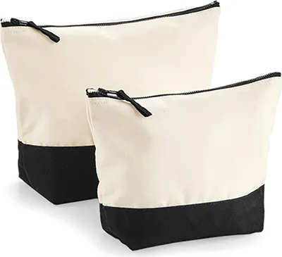 Produktbild von Westford Mill W544 | Dipped Base Canvas Accessory Bag / M ca. 3 Ltr, L ca. 5 Ltr. - Farbe: Natural/Black - Größe: M (19 x 18 x 9 cm