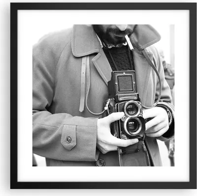 Produktbild von Gerahmtes Poster - Schwarzer Rahmen - Die Kamera Retro Vintage - 40x40 cm - Wand Bild - Wanddeko - Wandbilder - Kunstposter - Wandposter - Bilderrahmen - Bilder - Kunstdruck - P2BAC40x40-5009