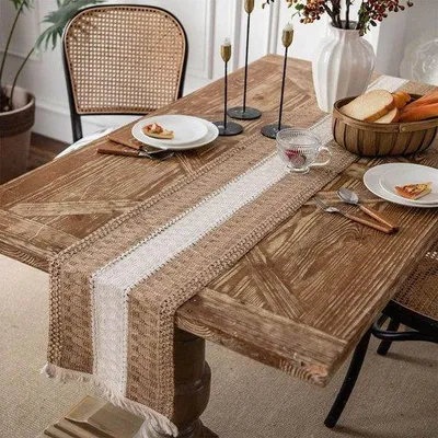 Obrázek produktu pro Bavlněná závěska na stůl Famanu Macramé – béžová s frędzлями, 30 x 220 cm