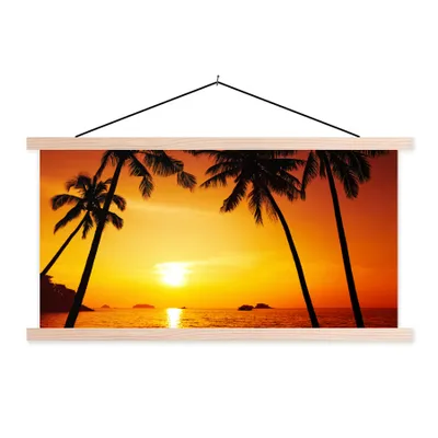Produktbild von MuchoWow® Textilposter Palme - Sonnenuntergang - Strand - Orange - Tropisch 120x60 cm mit holzfarbenen Rahmen - Klemmleiste