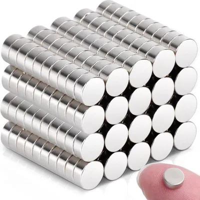 Obrázek produktu pro Silné mini magnety 5 x 2 mm, neodymové, na bílé tabule, tabule, ledničky
