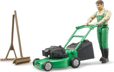 Zdjęcie produktu dla Bruder 62103 bworld ogrodnik z kosiarką i narzędziami ogrodowymi