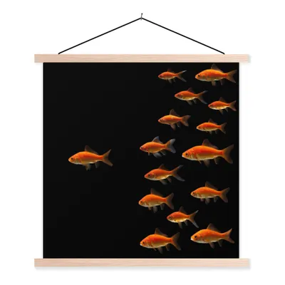 Produktbild von MuchoWow® Textilposter Goldfisch - Tiere - Schwarz 40x40 cm mit holzfarbenen Rahmen - Posterleiste