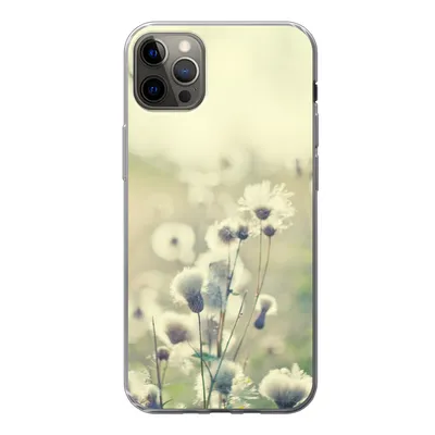 Produktbild von MuchoWow® Handyhülle Schutzhülle Hülle für iPhone 13 Pro Max Blumen - Feld - Weiß Silikon Softcase Handy Hülle - Mobiltelefon
