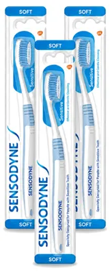 Produktbild von 3 x Sensodyne Soft Handzahnbürste für empfindliche Zähne - Vorteilspackung - 3 Stücke