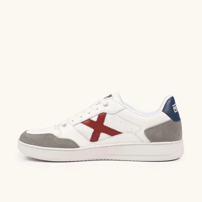 Image de Baskets Munich pour homme, modèle 8908117, couleurs : bordeaux et bleu marine