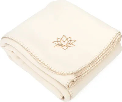 Produktbild von Yogadecke ASANA BLANKET aus Fleece mit LOTUS Stick natur