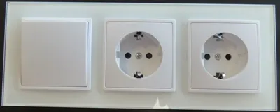 Produktbild von 7889 Abelka Nuovo weiß 1x W-Schalter 2x Schuko Steckdose