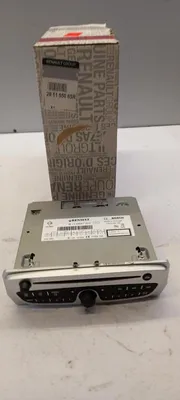 Produktbild von Original RENAULT Twingo II Autoradio CD DVD GPS 281155085R
