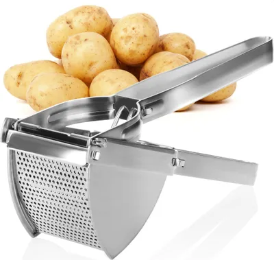 Produktbild von com-four® Kartoffelpresse aus rostfreiem Edelstahl, spülmaschinengeeignet - Spätzlepresse - Spaghettieispresse - Kartoffelstampfer