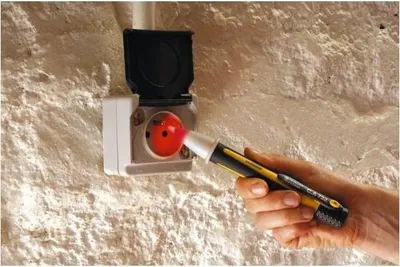 Obrázok produktu pre Bezkontaktná skúška napätia AC + LED kontrolka Ca 732 – P01191745z – Chauvin Arnoux