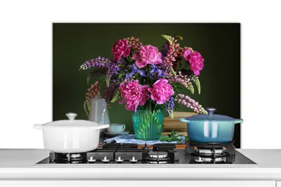 Obrázek produktu pro KitchenYeah® Splashback kitchen - Kuchyňský splashback - Ochrana stěny sporáku a dřezu - Stůl - Květiny - Zátiší 80x55 - Alu-Dibond (alternativa ke skleněnému splashbacku) - Tepelně odolný - Splashback na sporák - Kuchyňský splashback