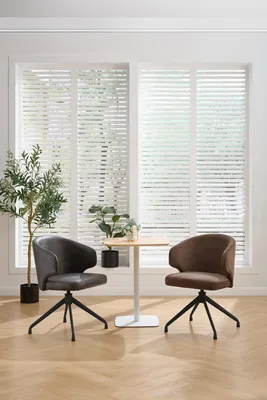 Produktbild von 4er-Set Marie | Hotel Stuhl | Schwarz | Leder | Drehfuß