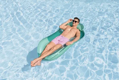 Produktbild von Bestway Hydroluxe™ Luftmatratze, 153 x 74 x 28 cm, 2 Luftkammern, für 1 Person, bis 90 kg, PVC, mit Komfort-Kopfstütze, Netz-Liegefläche, Sicherheitsventilen, inkl. Reparaturflicken, 2 Designs