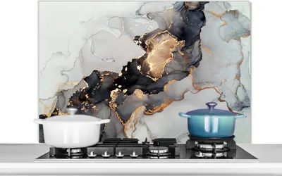 Produktbild von KitchenYeah®  Spritzschutz Küche - Küchenrückwand - Wandschutz für Herd und Spüle - Schwarz - Marmor - Luxus - Gold 100x65 - Alu-Dibond (Alternative zum Spritzschutz aus Glas) - Hitzebeständig - Herds