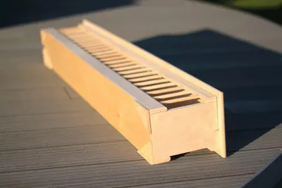 Produktbild von Futtertrog Futterraufe Taubentrog Geflügel Futterspender Futterraufe Futter aus Holz 120cm