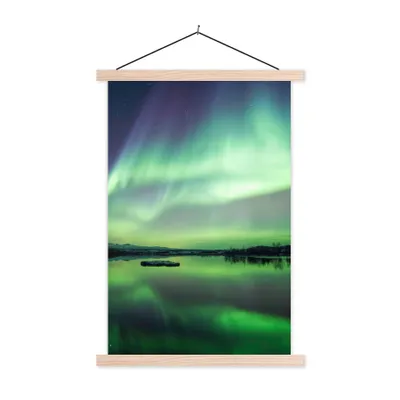 Produktbild von MuchoWow® Textilposter Nordlicht - See - Island - Grün - Wald - Schnee 120x180 cm mit holzfarbenen Rahmen - Textil-Plakat