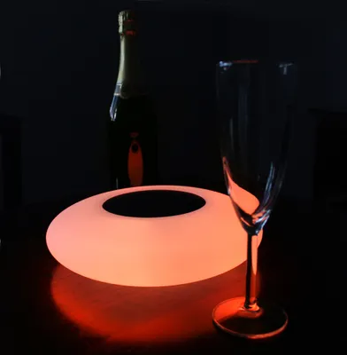 Obrázok produktu pre Okrúhla solárna plávajúca lampa s diaľkovým ovládaním Zmena farby solárnej stolovej lampy Svetlo na bazén