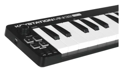 Produktbild von M-AUDIO Keystation Mini 32 MK3 MIDI-Tastatur 32 Schlüssel USB Schwarz  Weiß