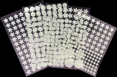 Produktbild von daniplus Sternenhimmel aus 464 Leuchtpunkten, Sterne, Kreise - Leuchtaufkleber fluoreszierend und im dunkeln leuchtend