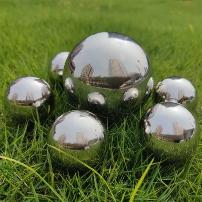 Image de Omgoods - Ensemble de 7 boules de jardin en acier inoxydable pour la décoration