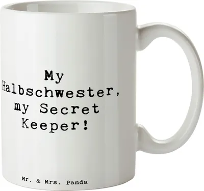 Produktbild von Mr. & Mrs. Panda Becher Spruch Halbschwester Geheimnishüter - Weiß - Geschenk, Henkelpott, schöne tasse, Geheimnisträgerin, Familie, Henkelbecher, Kaffeetasse, Verwandte