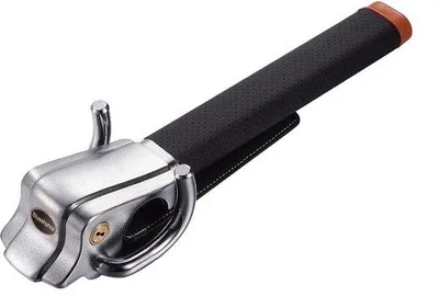 Imagen del producto de Cerradura para volante Unyqoos®: bloqueo universal para volante fabricado en cuero y aleación, protección antirrobo para automóviles, camiones y vehículos comerciales, color , incluye 2 llaves
