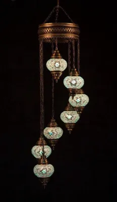 Image de Suspension 7 boules en verre avec mosaïque beige et bleue – Lampe orientale turque, lustre marocain