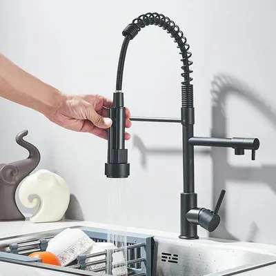 Obrázok produktu pre Kuchynská batéria – výsuvná – 1 výtok – páková, jednodierová – otočný výtok o 360° – teplá/studená voda – leštená mosadz – zlatá