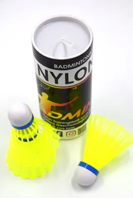 Produktbild von Sunflex 3 Badmintonbälle Nylon gelb | Badminton Ball Bälle Federball Plastikball Feder