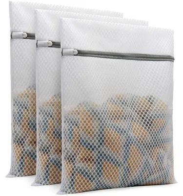 Zdjęcie produktu dla Worki do prania delikatnych tkanin - 3 szt. - 50 x 60 cm - Siatka plastrowa - Z zamkiem antyrdzewnym