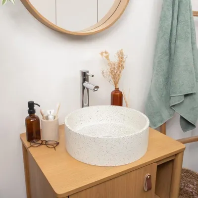 Produktbild von BILLY 36 cm rundes Aufsatzwaschbecken aus Terrazzo