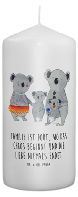 Produktbild von Mr. & Mrs. Panda Kerze Koala Familie 15 x 7 cm - Weiß - Geschenk, Blockkerze, Stumpenkerze, Erinnerungskerze, Koalas, Erinnerungslicht, Muttertag, Bedruckte, Mama, Kinder