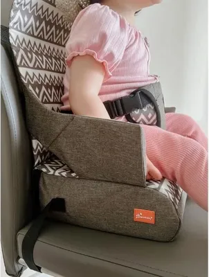 Produktbild von Sitzerhöhung für Kinder Dreambaby On-The-Go, Portable, Mit Aufbewahrungsfächern, Leicht, Kompakt