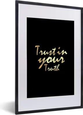 Produktbild von MuchoWow® Gerahmtes Poster Zitat - Wahrheit - Gold - Schwarz 40x60 cm - Poster mit Schwarzem Bilderrahmen Wandposter Rahmen Foto Bilder - Poster in Rahmen
