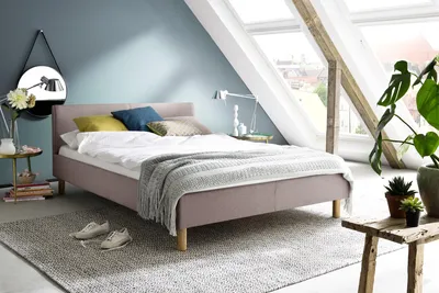 Produktbild von Meise Möbel Kinderbett Lena 120x200 cm | Bettgestell | Kopfteil glatt | Webstoff Altrosa | Holzfuß eichefarbig