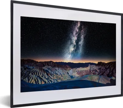Produktbild von MuchoWow® MuchoWow® Gerahmtes Poster Milchstraße über Berglandschaft bei Sonnenuntergang 40x30 cm - Poster mit zchwarzem Bilderrahmen - Bilderrahmen - Poster im Rahmen
