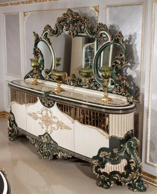 Produktbild von Casa Padrino Luxus Barock Möbel Set Weiß / Grün / Gold - 1 Barock Sideboard mit 4 Türen & 1 Barock Wandspiegel - Barock Möbel - Edel & Prunkvoll