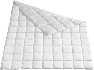 Produktbild von Traumschlaf Daunendecke Star leicht, Füllung: 100% Daunen 135x200 cm