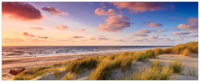 Produktbild von Wallario Wandbild aus Acryl, 125 x 50 cm, freischwebende Optik - Abendspaziergang am Strand - Sonnenuntergang über dem Meer