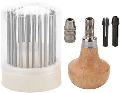 Produktbild von Werkzeugsatz für Holz- und Metallbearbeitung – Werkzeugkasten: 7 x 5,3 cm – Handgriff: 4,5 x 3,5 cm – Werkzeuge für Holzbearbeitung: 1-23 mm
