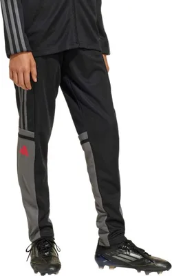 Productafbeelding van Adidas Squadra 25 broek, model JD1628