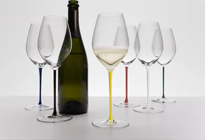 Zdjęcie produktu dla Riedel FATTO A MANO CHAMPAGNE WINE GLASS GRüN 1 Stück 490000G28