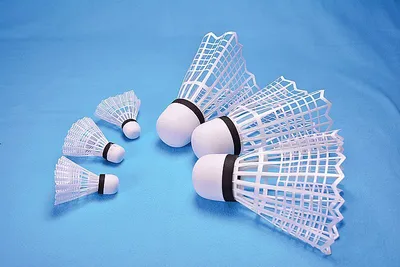 Produktbild von Jumbo Badminton Bälle, Federbälle  3xgroß/3xklein