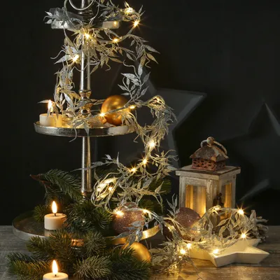 Produktbild von LED Drahtlichterkette Blätter mit Glitzer - 30 warmweiße LED - L: 150cm - Timer - Batterie - silber