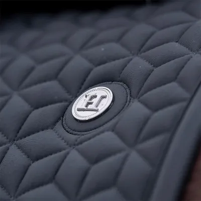 Produktbild von HV Polo Schabracke HVPEssential GP, Größe:Warmblut, Farbe:Black