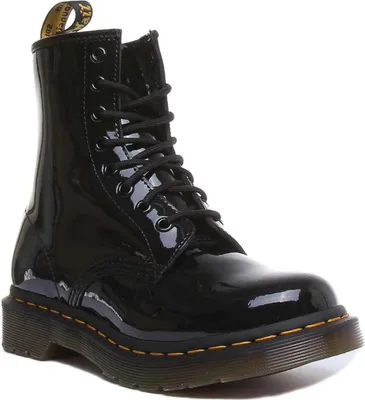 Produktbild von Dr Martens 1460 Patent Lässige Stiefel mit 8 Ösen zum Schnüren schwarzem Lack – undefined / Schwarz