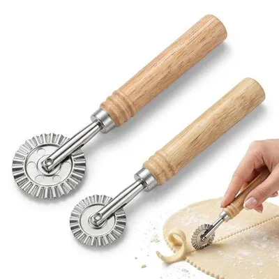 Productafbeelding van Set van 2 Deegsnijders met Houten Handvat