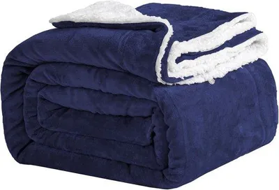 Produktbild von Famanu Kuscheldecke 130 x 150 cm - Marineblau, Fleece, Sherpa